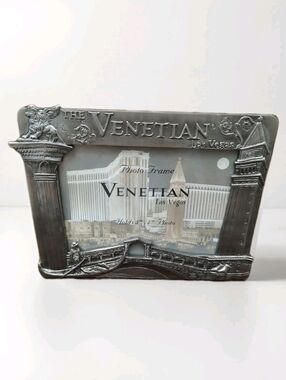 Smith Western The Venetian Lion Las Vegas Pewter Metal Photo Frame Image 5 x 7